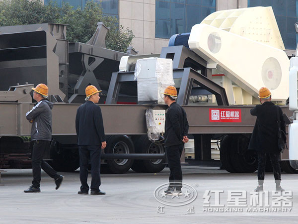 用户来厂参观试机 用户来厂参观试机