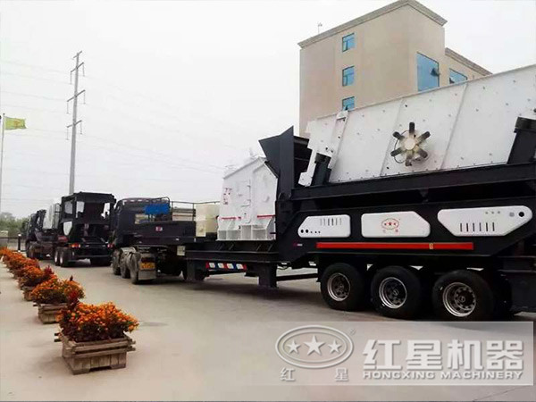 反击式移动破碎站厂家发货